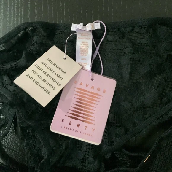 Savage X Fenty Lingerie lace black panties - Picture 3 of 3